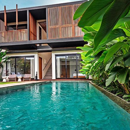 New 4 Bedroom 5 Min Walk To Berawa Beach Enclosed Livng Canggu  Bagian luar foto