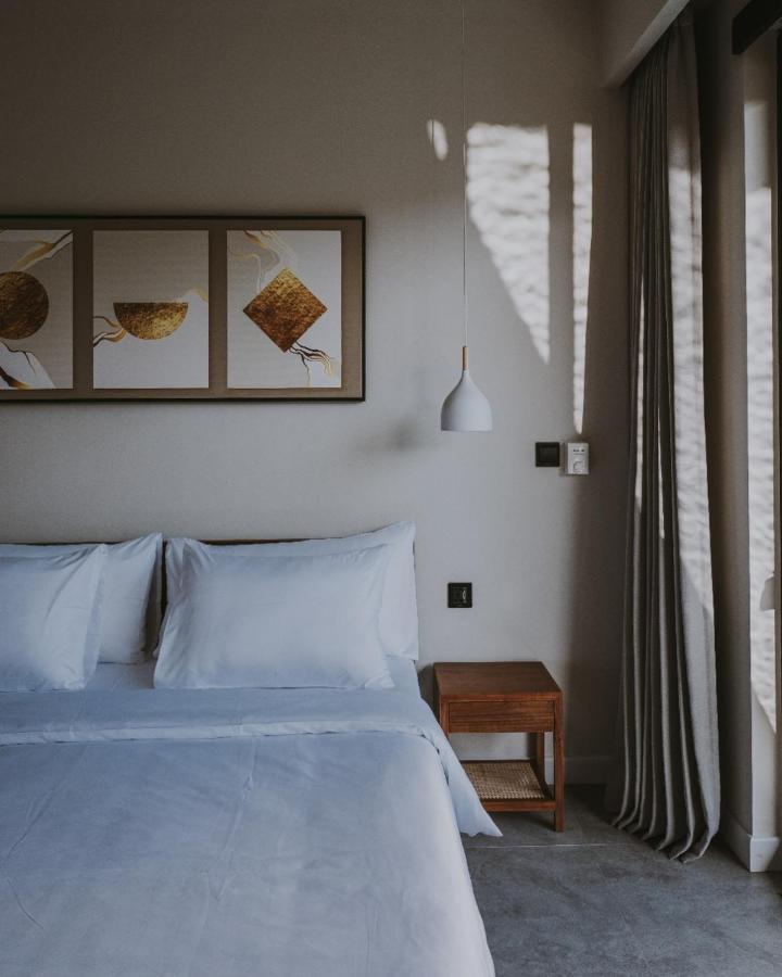 New 4 Bedroom 5 Min Walk To Berawa Beach Enclosed Livng Canggu  Bagian luar foto