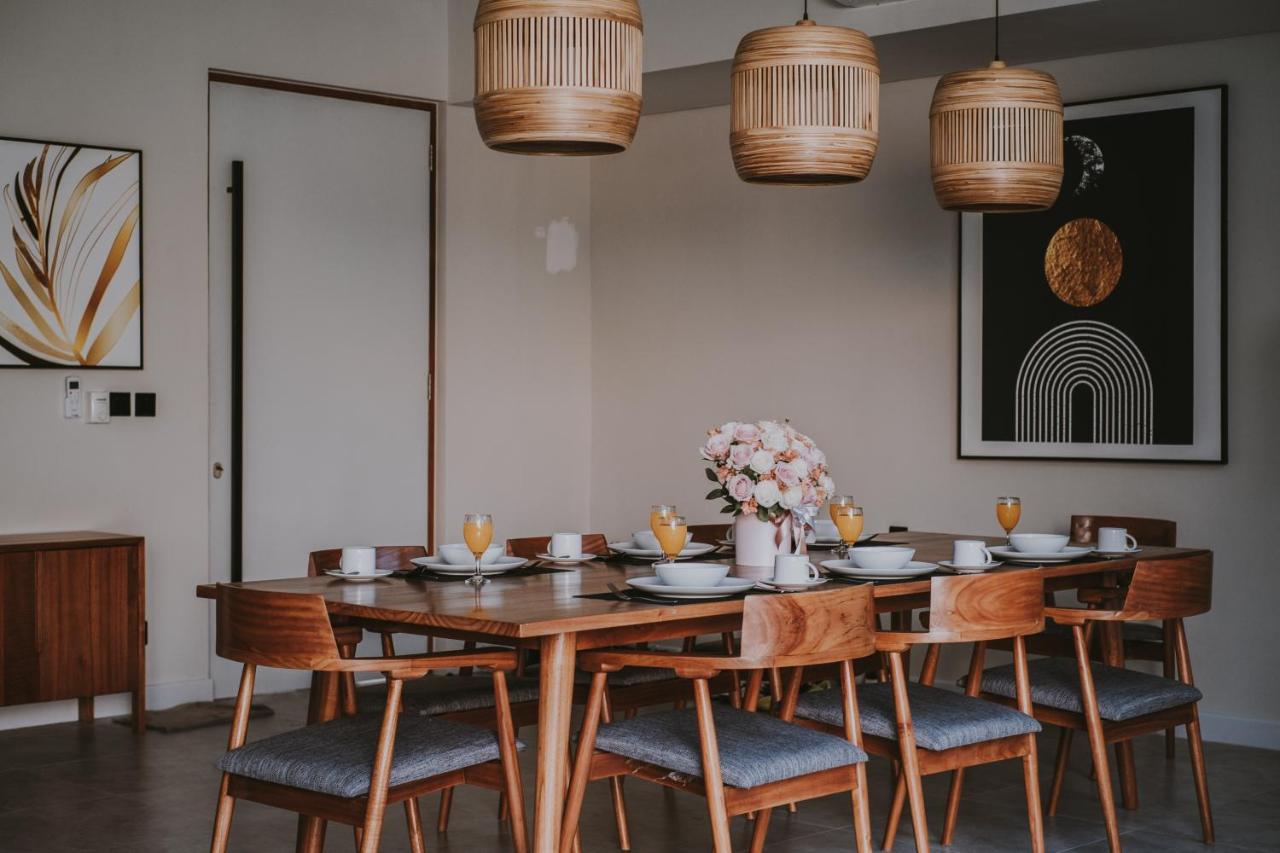 New 4 Bedroom 5 Min Walk To Berawa Beach Enclosed Livng Canggu  Bagian luar foto