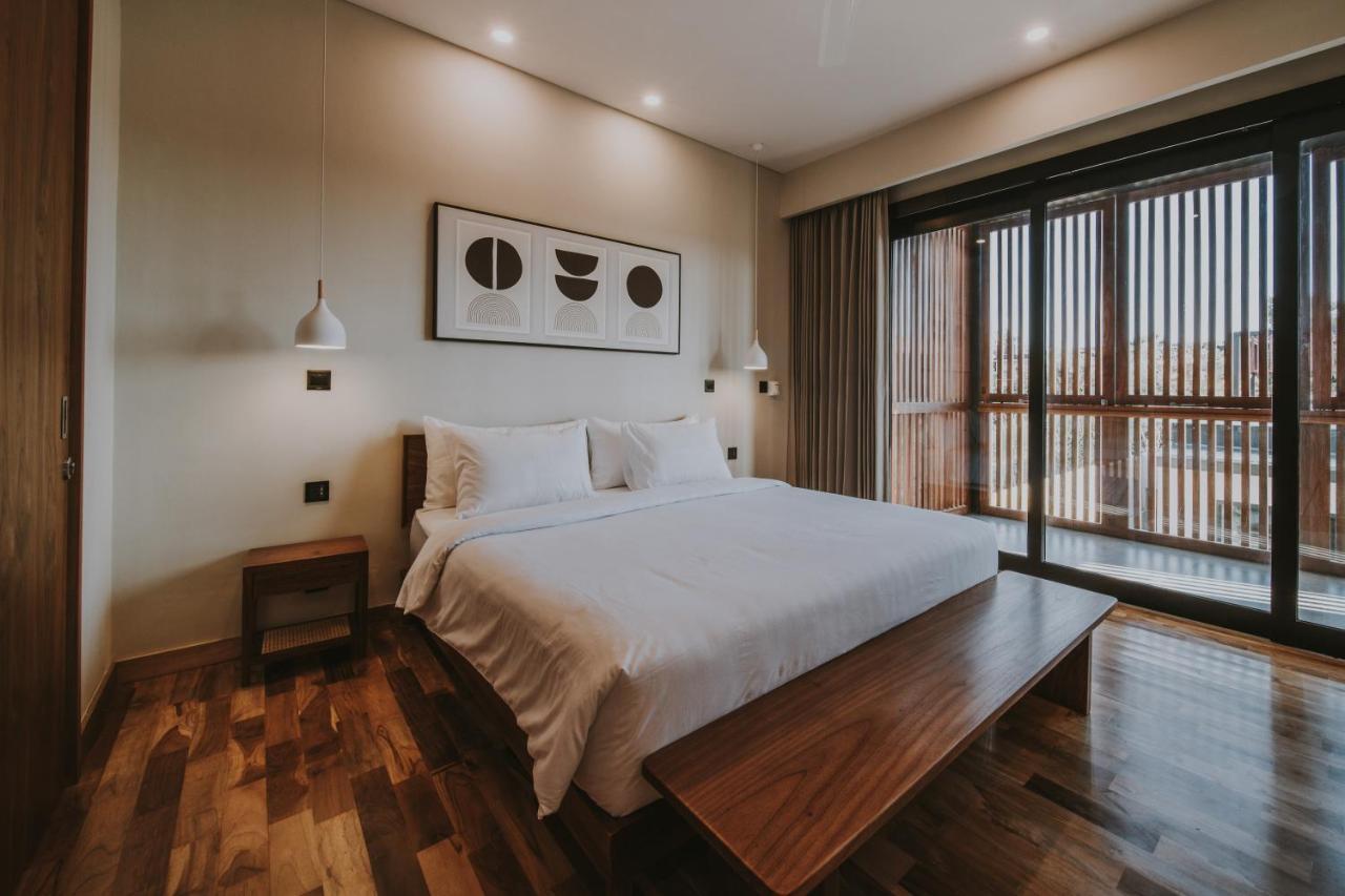 New 4 Bedroom 5 Min Walk To Berawa Beach Enclosed Livng Canggu  Bagian luar foto
