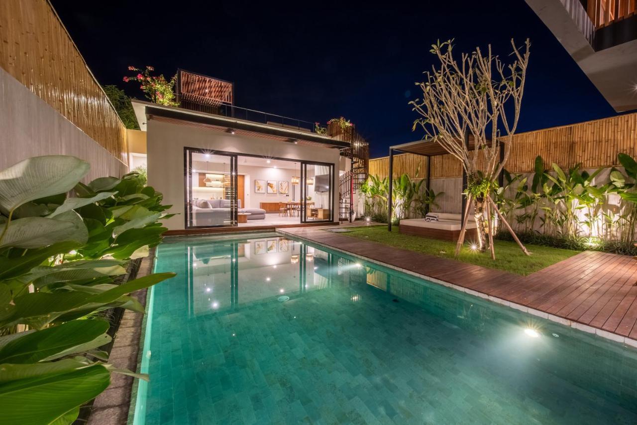 New 4 Bedroom 5 Min Walk To Berawa Beach Enclosed Livng Canggu  Bagian luar foto