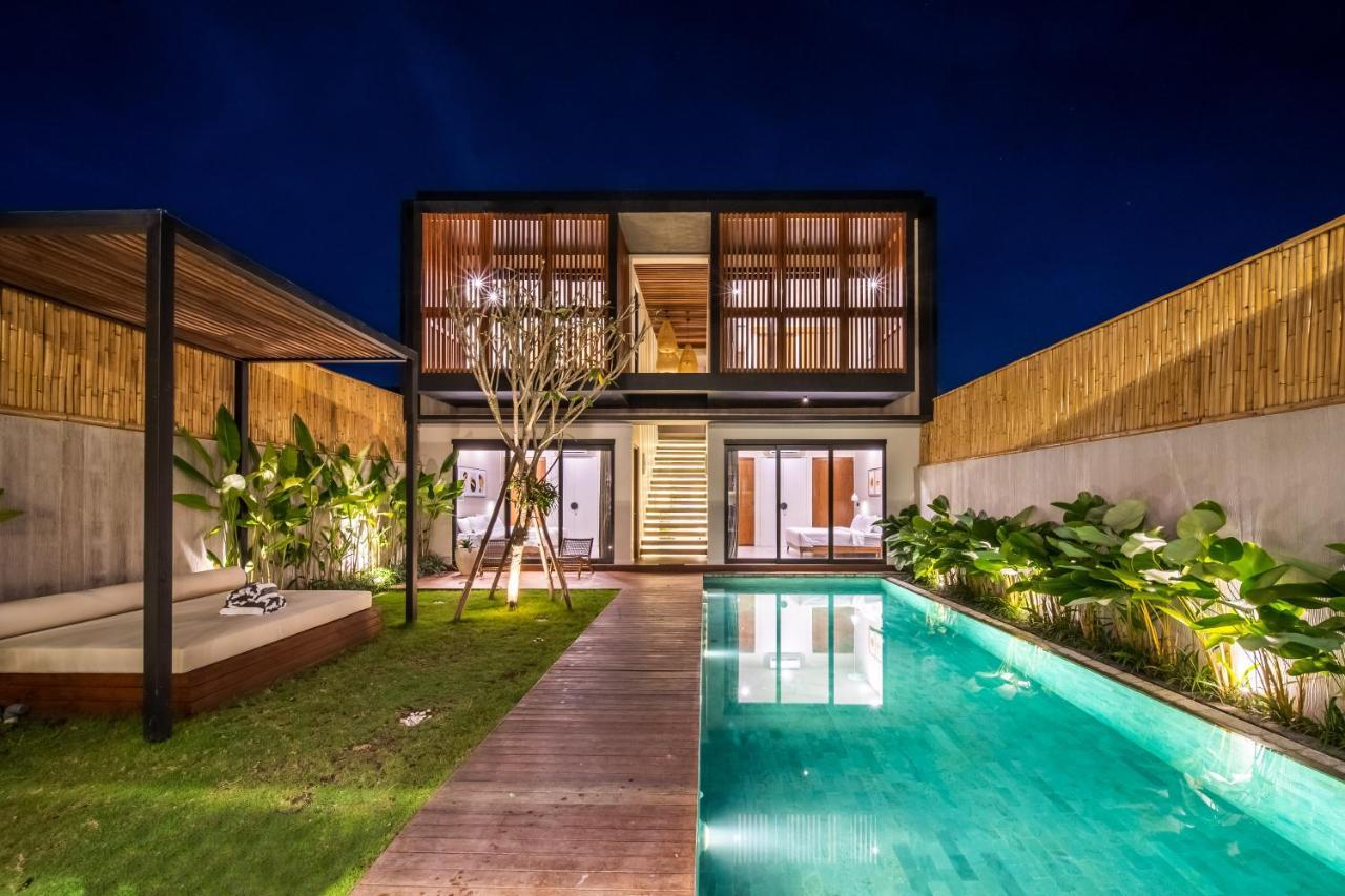 New 4 Bedroom 5 Min Walk To Berawa Beach Enclosed Livng Canggu  Bagian luar foto