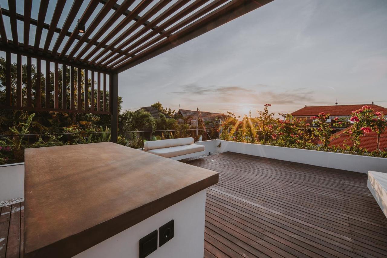 New 4 Bedroom 5 Min Walk To Berawa Beach Enclosed Livng Canggu  Bagian luar foto